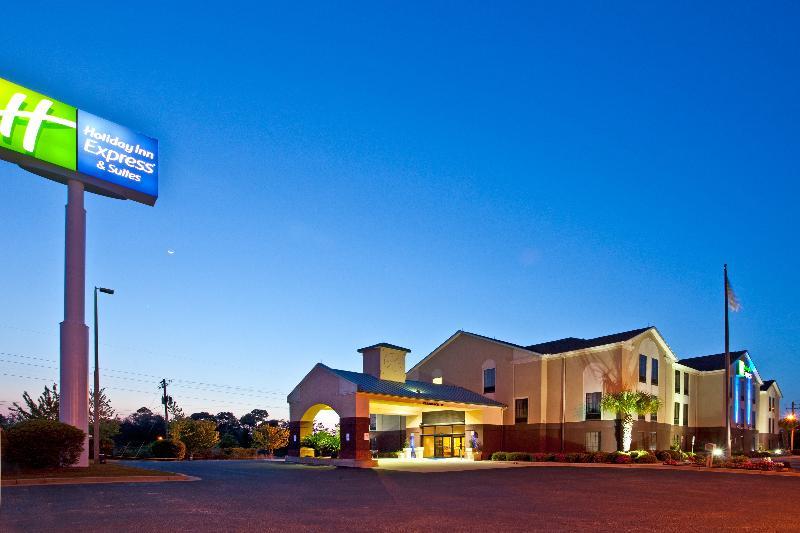 Holiday Inn Express & Suites Milton East I-10, An Ihg Hotel Екстер'єр фото